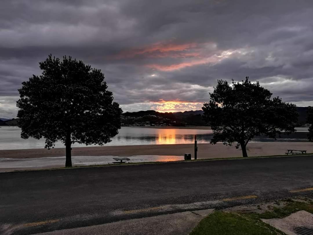 Paku Lodge Resort Tairua Exteriör bild