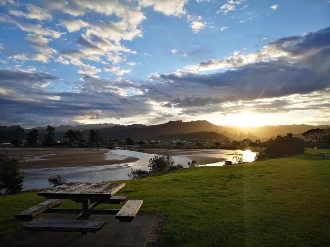 Paku Lodge Resort Tairua Exteriör bild